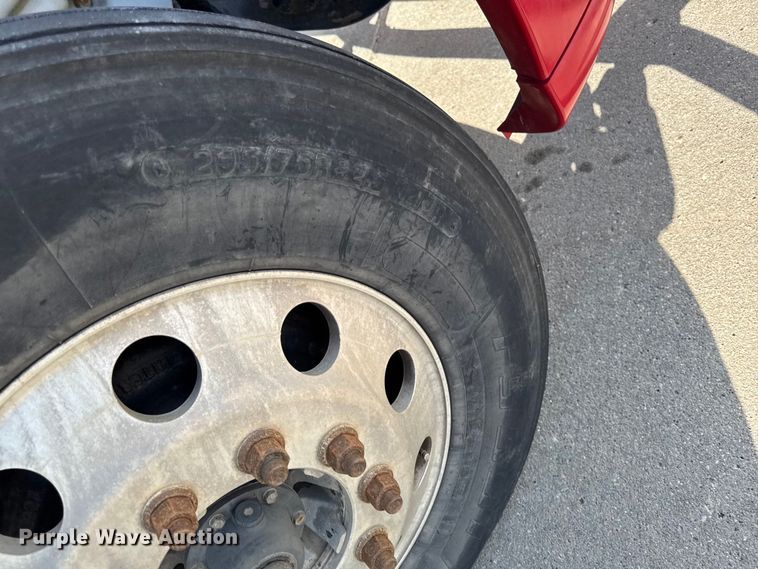 image for item FB5747 2015 International Prostar 122 semi truck