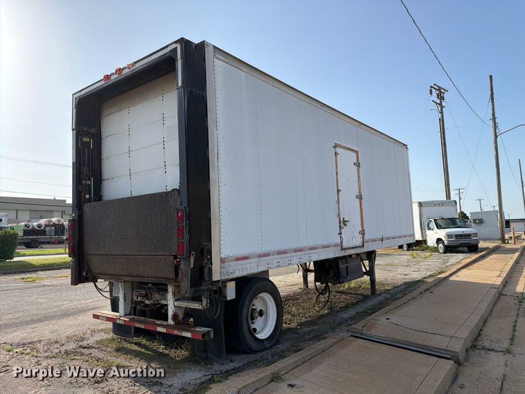 image for item FC0982 1999 Trailmobile dry van trailer