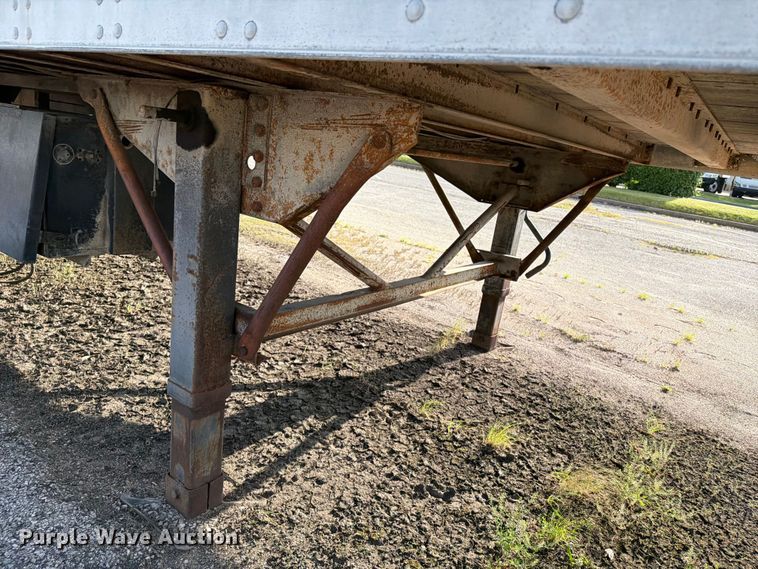 image for item FC0982 1999 Trailmobile dry van trailer