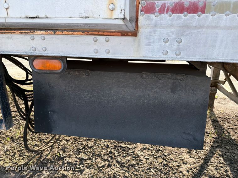 image for item FC0982 1999 Trailmobile dry van trailer