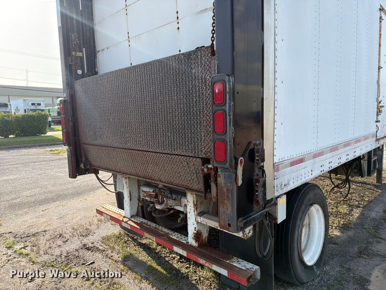 image for item FC0982 1999 Trailmobile dry van trailer