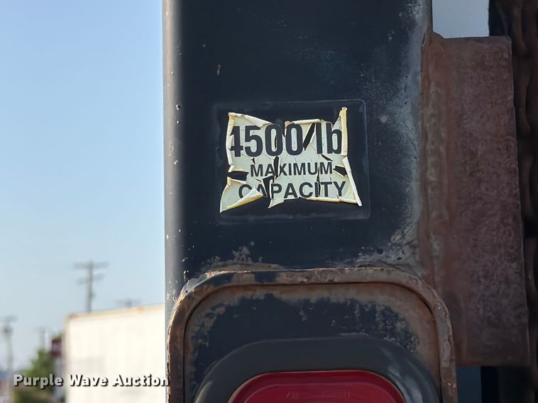image for item FC0982 1999 Trailmobile dry van trailer