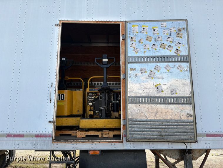 image for item FC0982 1999 Trailmobile dry van trailer