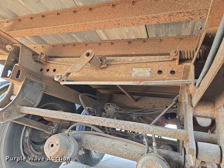 image for item FC0985 1998 Utility Trailer VS2DC dry van trailer