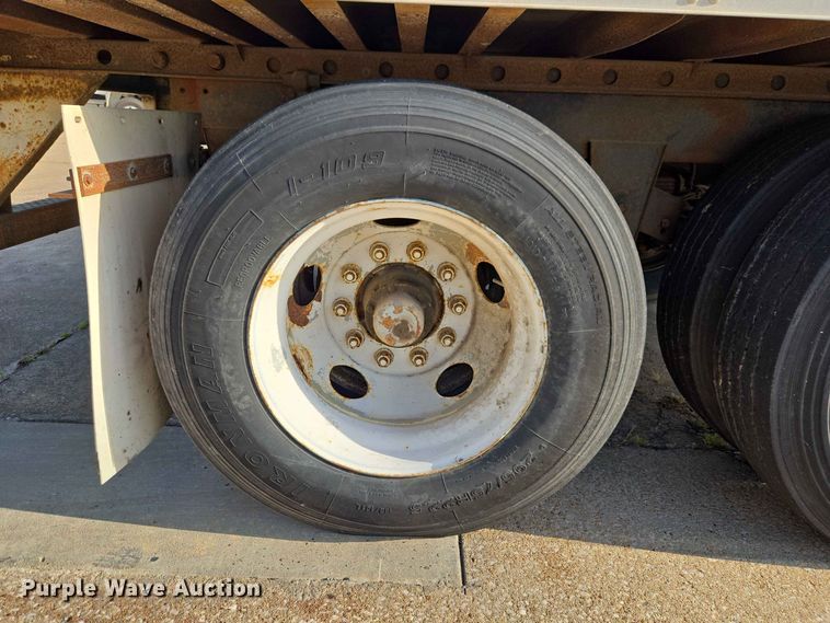 image for item FC0985 1998 Utility Trailer VS2DC dry van trailer