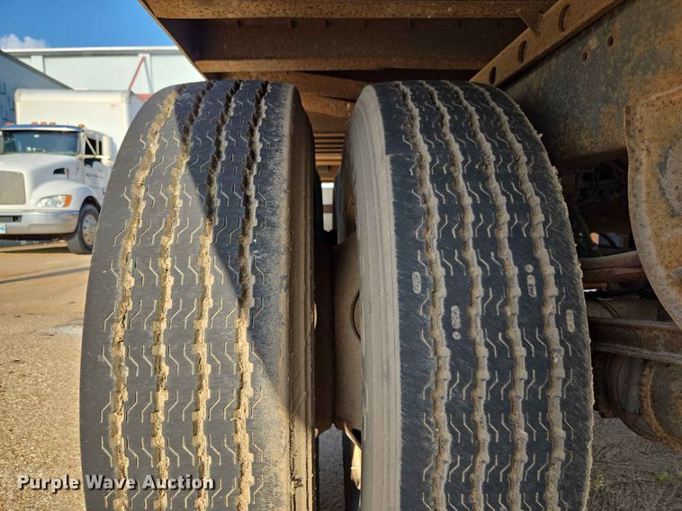image for item FC0985 1998 Utility Trailer VS2DC dry van trailer
