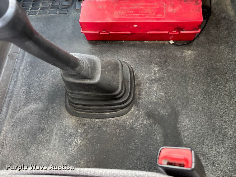 image for item FC1823 2016 Volvo VNL semi truck