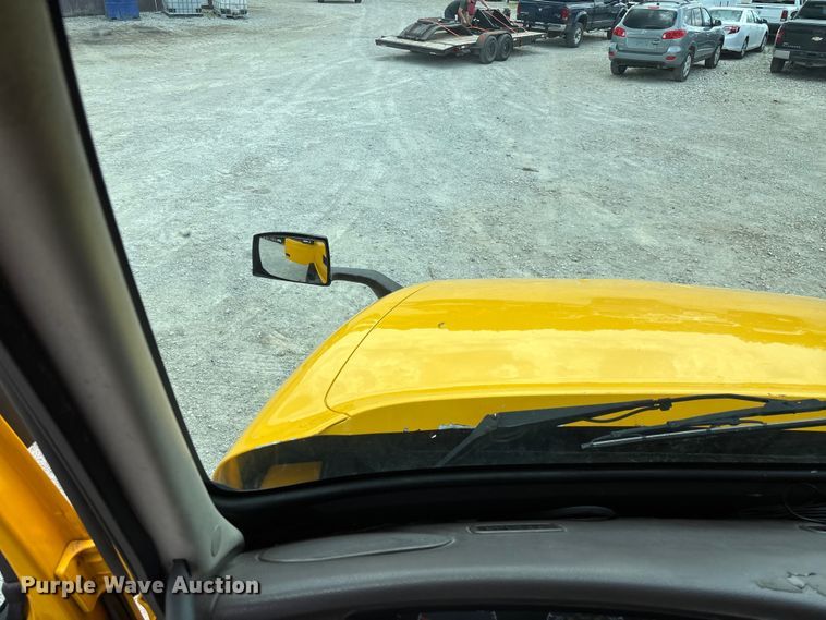 image for item FC1823 2016 Volvo VNL semi truck