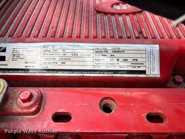 image for item FC1823 2016 Volvo VNL semi truck