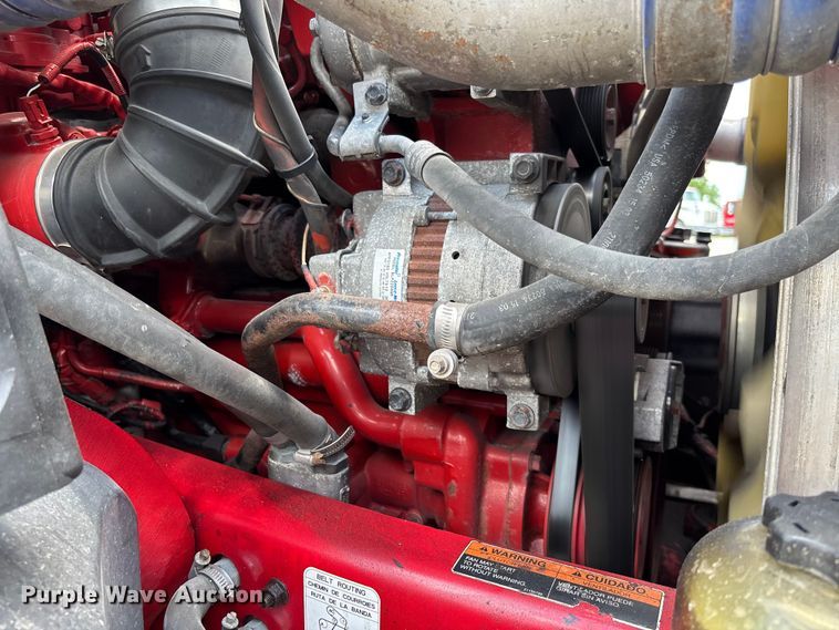 image for item FC1823 2016 Volvo VNL semi truck