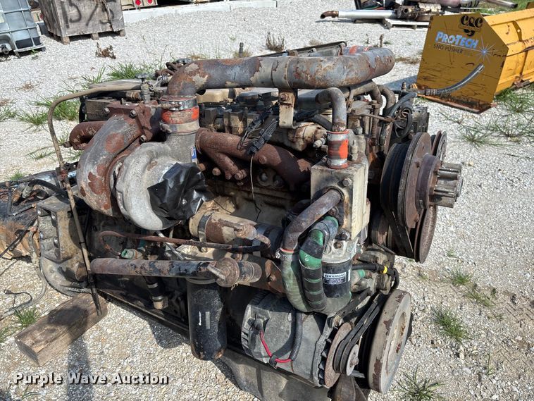 image for item FC1898 Cummins NTC-350 engine