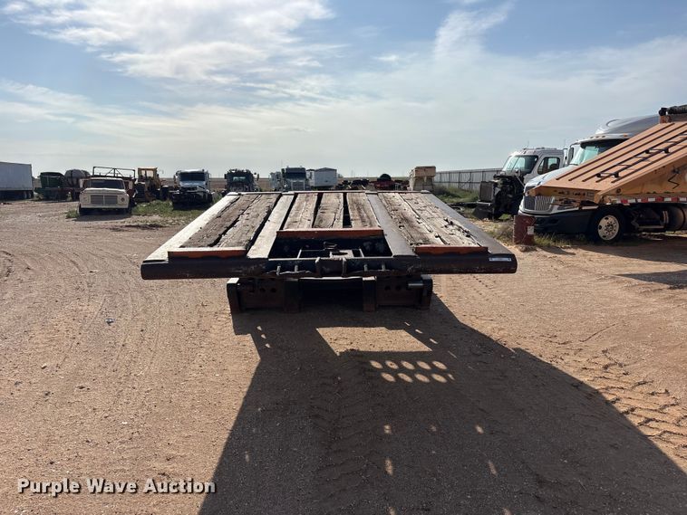 image for item FC2471 2000 Fontaine Specialized Inc 503MFD lowboy equipment trailer