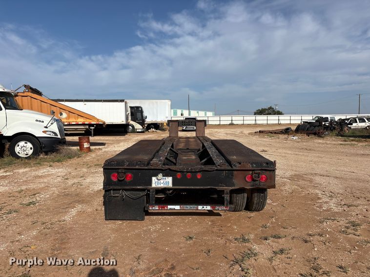 image for item FC2471 2000 Fontaine Specialized Inc 503MFD lowboy equipment trailer