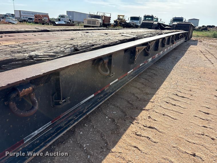 image for item FC2471 2000 Fontaine Specialized Inc 503MFD lowboy equipment trailer