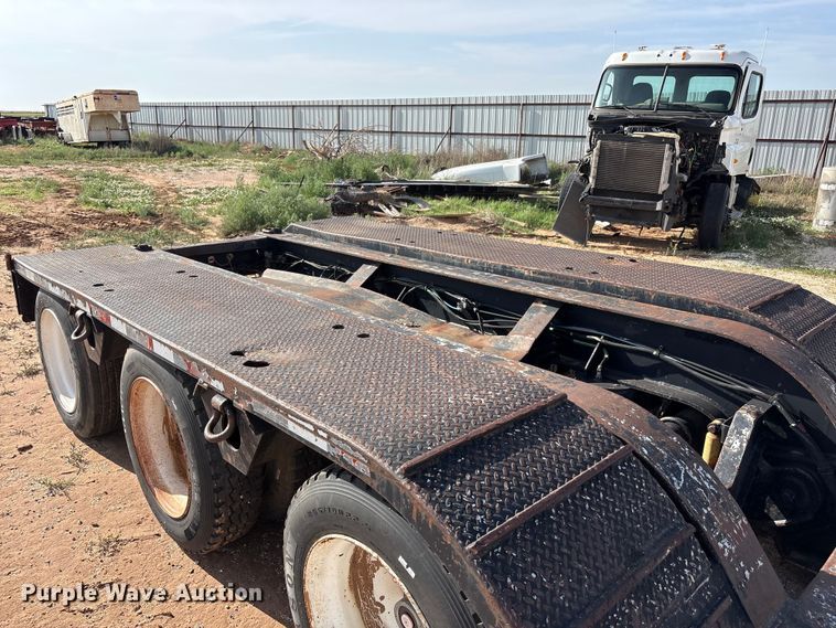 image for item FC2471 2000 Fontaine Specialized Inc 503MFD lowboy equipment trailer