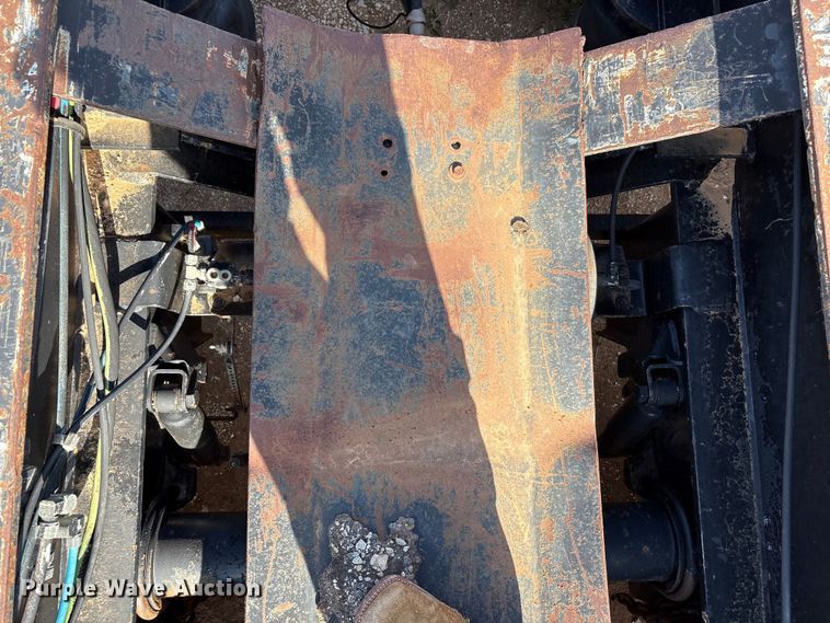 image for item FC2471 2000 Fontaine Specialized Inc 503MFD lowboy equipment trailer