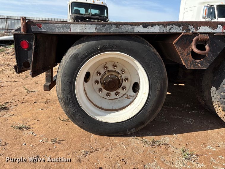 image for item FC2471 2000 Fontaine Specialized Inc 503MFD lowboy equipment trailer
