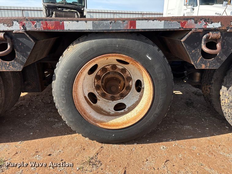 image for item FC2471 2000 Fontaine Specialized Inc 503MFD lowboy equipment trailer