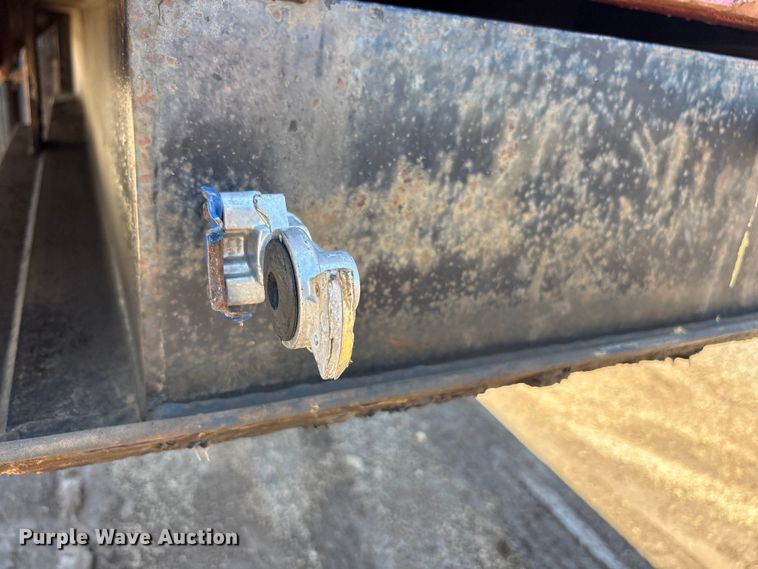 image for item FC2491 1994 Broco DS dump trailer