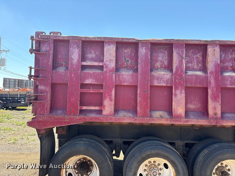 image for item FC2491 1994 Broco DS dump trailer