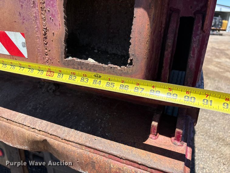 image for item FC2491 1994 Broco DS dump trailer