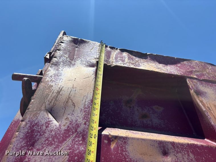 image for item FC2491 1994 Broco DS dump trailer