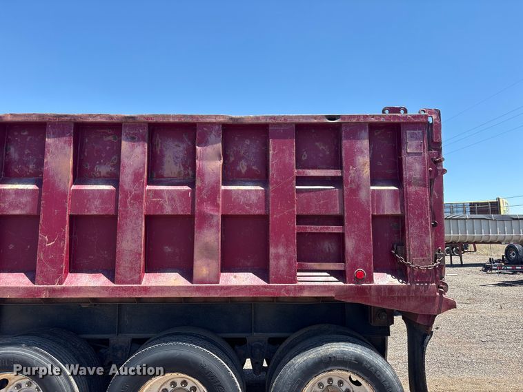 image for item FC2491 1994 Broco DS dump trailer