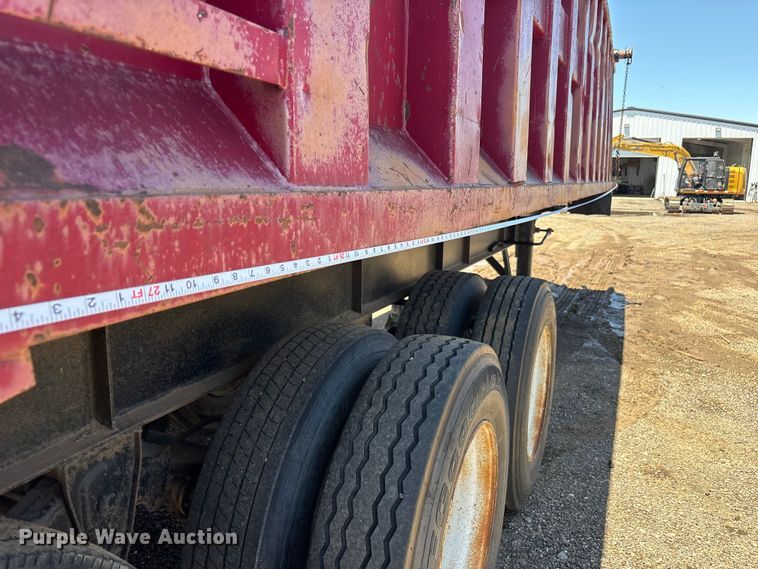 image for item FC2491 1994 Broco DS dump trailer
