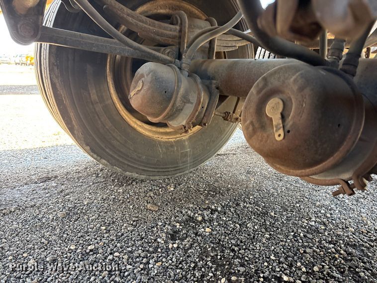 image for item FC2491 1994 Broco DS dump trailer