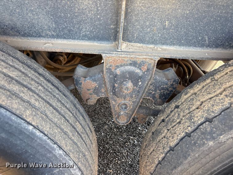 image for item FC2491 1994 Broco DS dump trailer