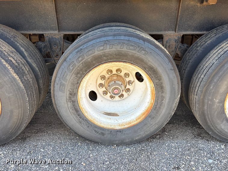 image for item FC2491 1994 Broco DS dump trailer