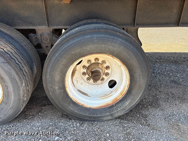 image for item FC2491 1994 Broco DS dump trailer