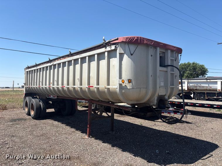 image for item FC2492 Fruehauf dump trailer