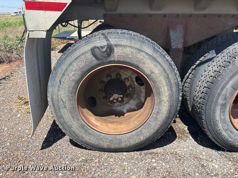 image for item FC2492 Fruehauf dump trailer