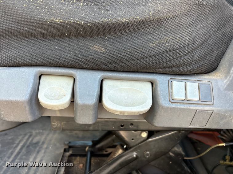 image for item FC2498 2009 Freightliner Cascadia semi truck