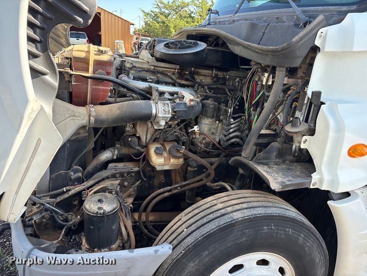 image for item FC2498 2009 Freightliner Cascadia semi truck