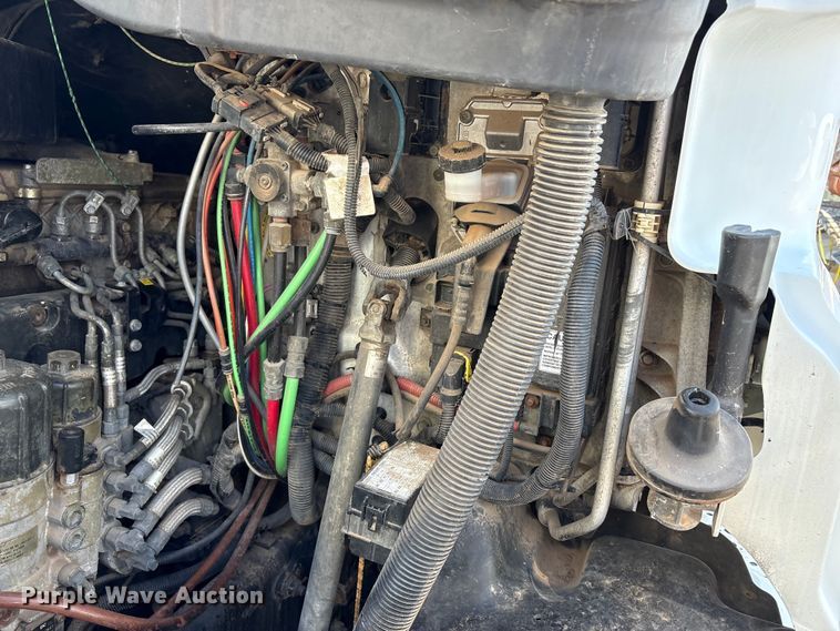 image for item FC2498 2009 Freightliner Cascadia semi truck