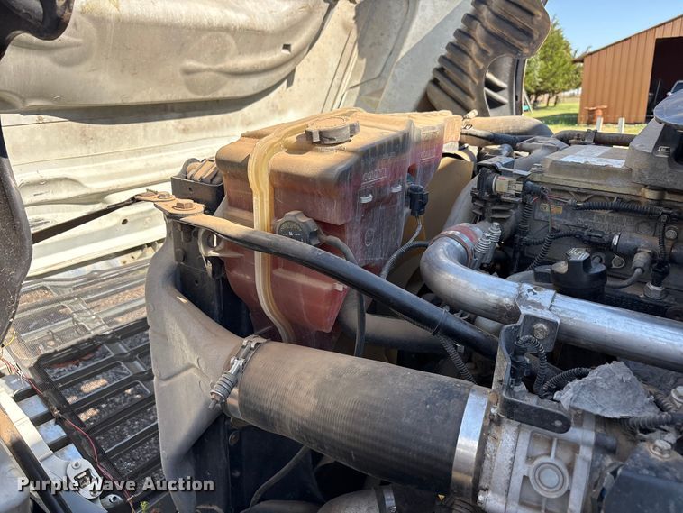 image for item FC2498 2009 Freightliner Cascadia semi truck