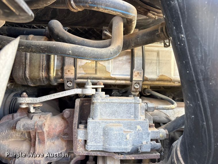 image for item FC2498 2009 Freightliner Cascadia semi truck