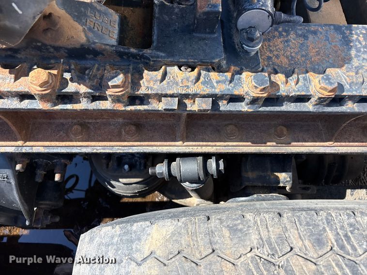 image for item FC2498 2009 Freightliner Cascadia semi truck