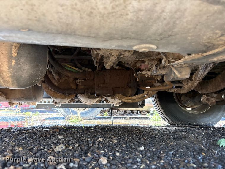 image for item FC2498 2009 Freightliner Cascadia semi truck