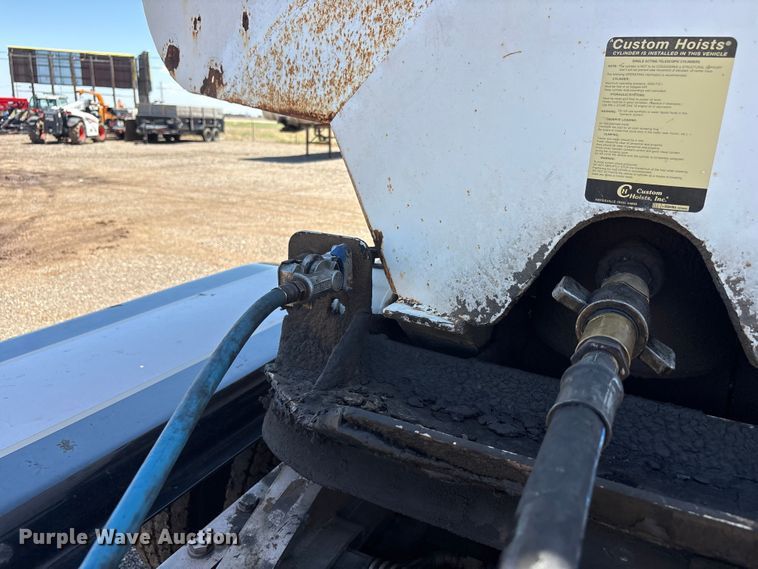 image for item FC2499 2008 Clements Starlite end dump trailer