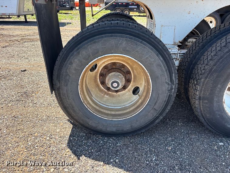 image for item FC2499 2008 Clements Starlite end dump trailer