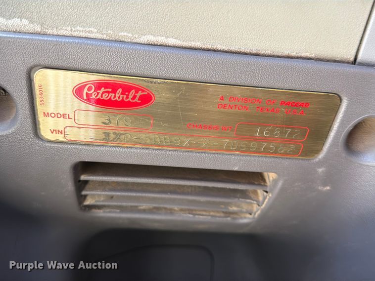 image for item FI0263 2007 Peterbilt 379 semi truck