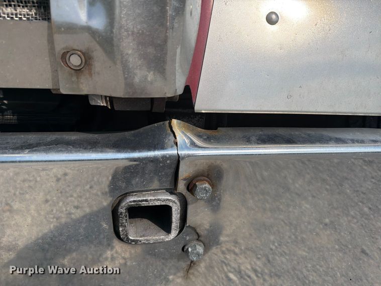 image for item FI0266 2005 Kenworth W900 semi truck