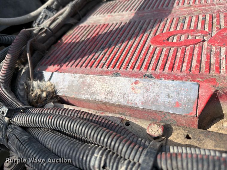 image for item FI0266 2005 Kenworth W900 semi truck