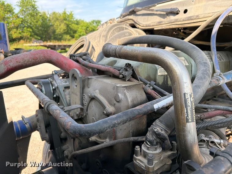 image for item FI0267 2007 Freightliner Century Class semi truck