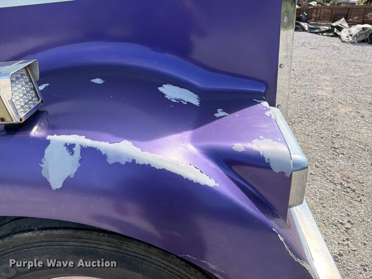 image for item FI0268 1999 Kenworth W900 semi truck