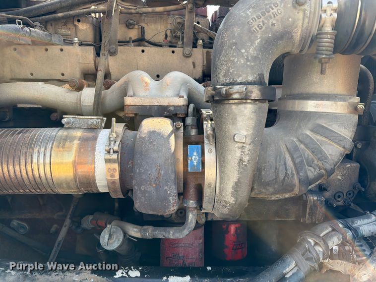 image for item FI0268 1999 Kenworth W900 semi truck