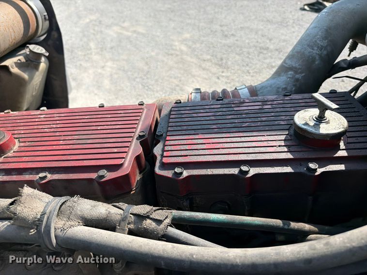 image for item FI0268 1999 Kenworth W900 semi truck
